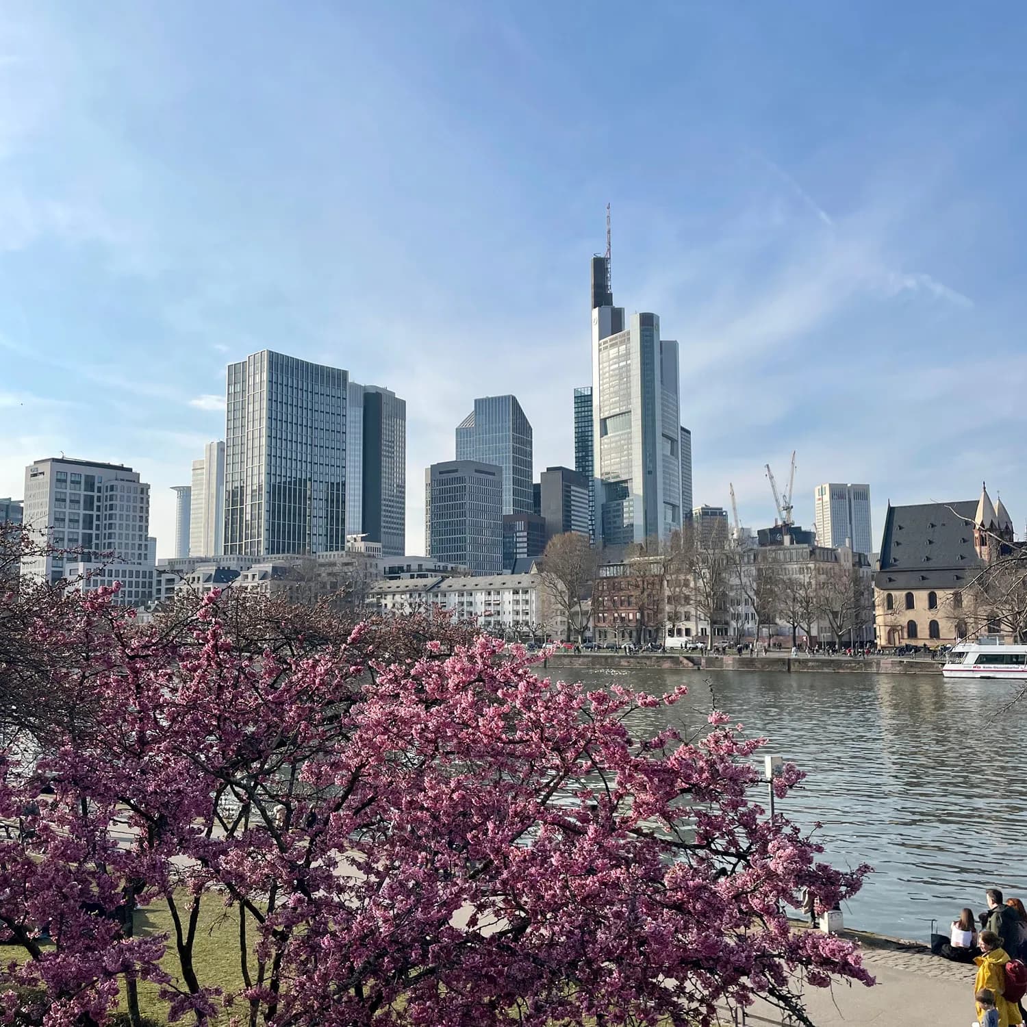 Frankfurt: Vroča čokolada in pikniki ob reki